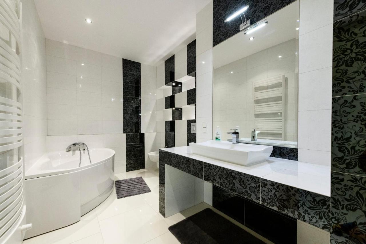 Ajk Apartament W Sea Towers Gdynia Luaran gambar